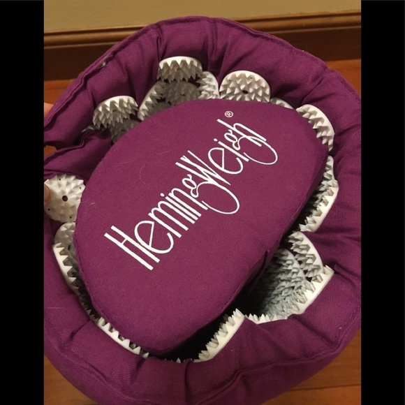 HemingWeigh Complete Acupressure Mat/Pillow Set - Picture 8 of 10